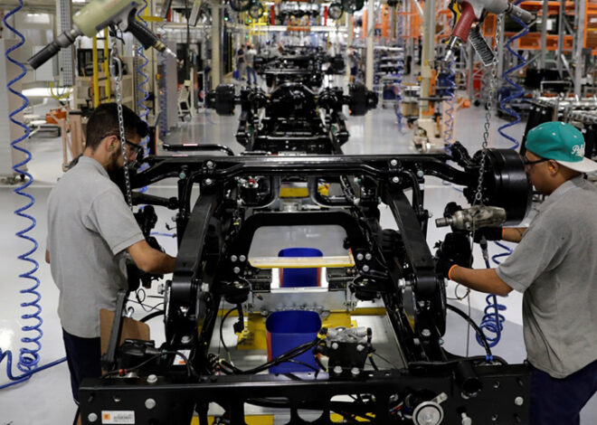 Sheinbaum presume crecimiento en actividad industrial y exportaciones