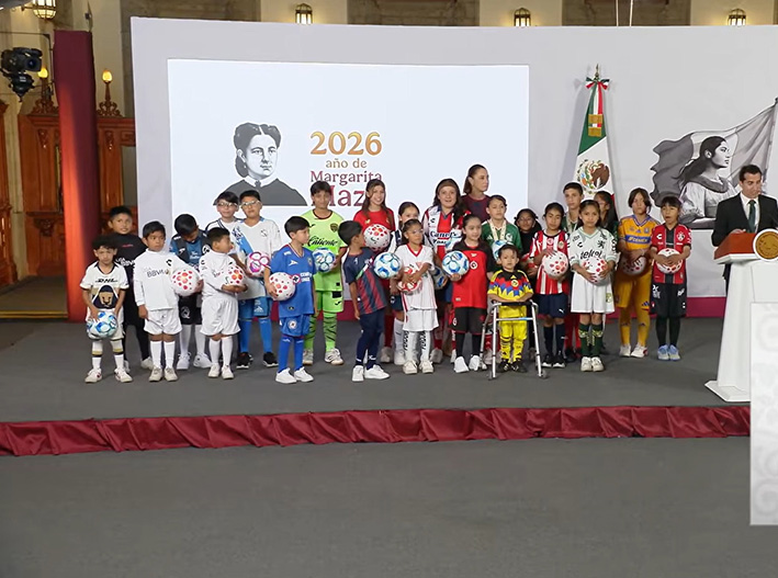 Sheinbaum y FMF lanzan escuelas para fabricar cracks de futbol