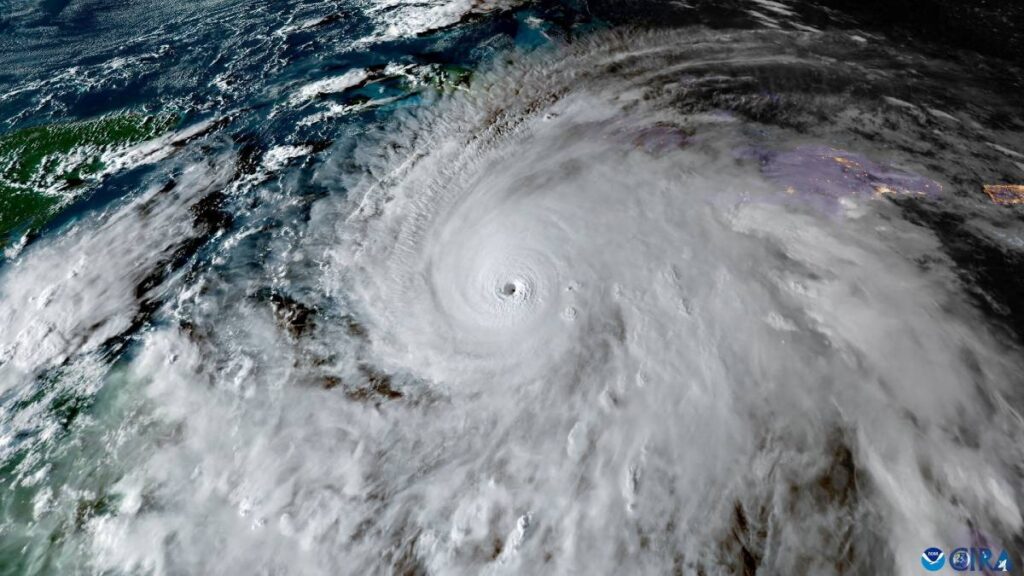 Arranca temporada de ciclones con alerta por lluvias en Quintana Roo