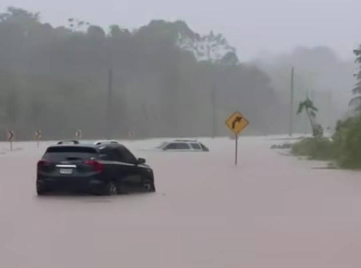 Belice enfrenta severas inundaciones por lluvias torrenciales