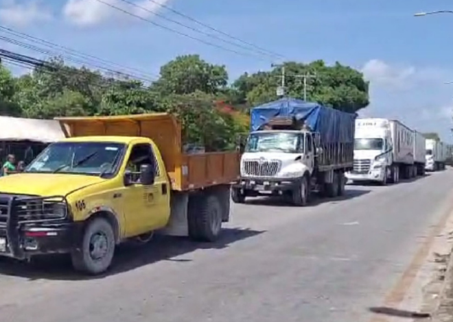Tras 12 horas, se restablece la circulación en la avenida López Portillo de Cancún