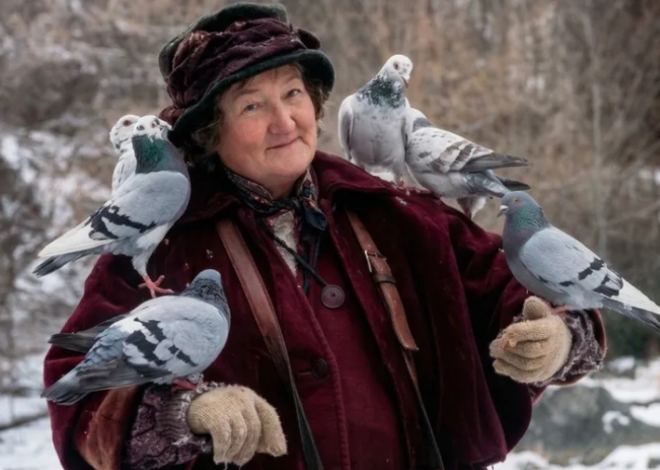 Brenda Fricker como la dama de las palomas