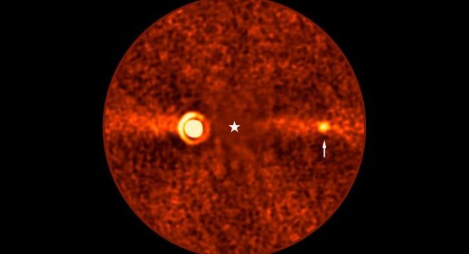 Aparece el “fantasma” del espacio: descubren un planeta casi invisible