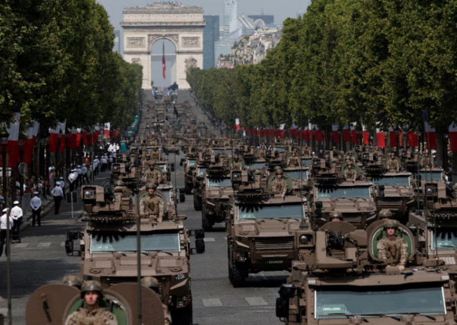 Francia celebra el Día de la Bastilla con respaldo a Ucrania