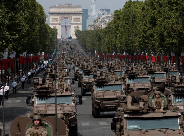 Francia celebra el Día de la Bastilla con respaldo a Ucrania