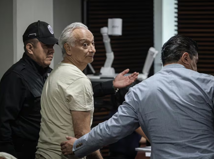 Jueza ordena liberar al exdirector de Pemex, Víctor Rodríguez Padilla