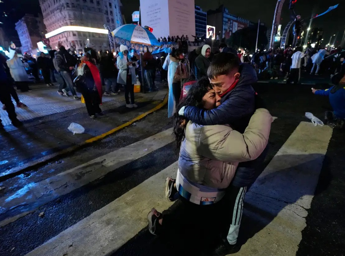 Fallecen tres personas durante la final del Mundial en Argentina