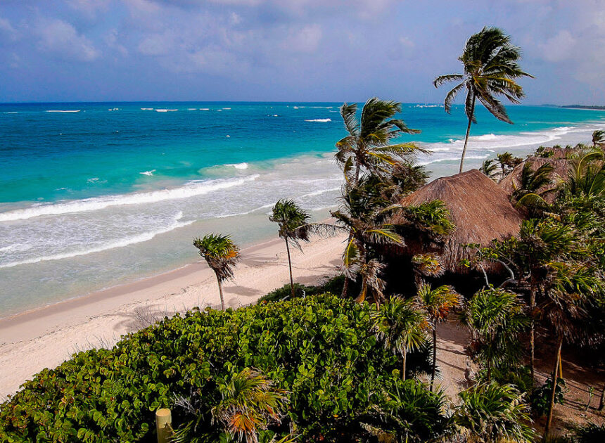 Escápate del sargazo: cinco playas mexicanas para disfrutar un verano cristalino