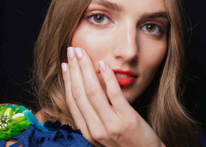 Adiós al nail art: las uñas naturales conquistan la moda