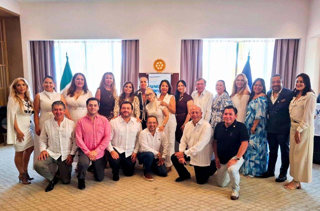 Verónica Acacio asume la Presidencia del Club Rotario Cancún Conmemorativo para el período 2026-2027