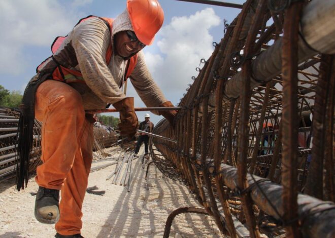 Albañiles abandonan Tulum por falta de trabajo; 80% de las obras están detenidas