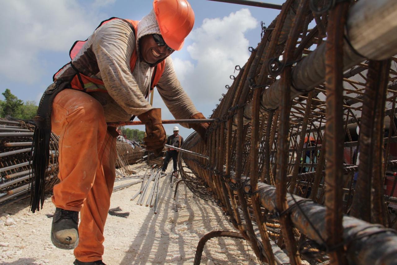 Albañiles abandonan Tulum por falta de trabajo; 80% de las obras están detenidas