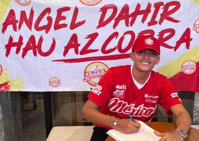 El portomorelense Ángel Hau firma con los Diablos Rojos del México