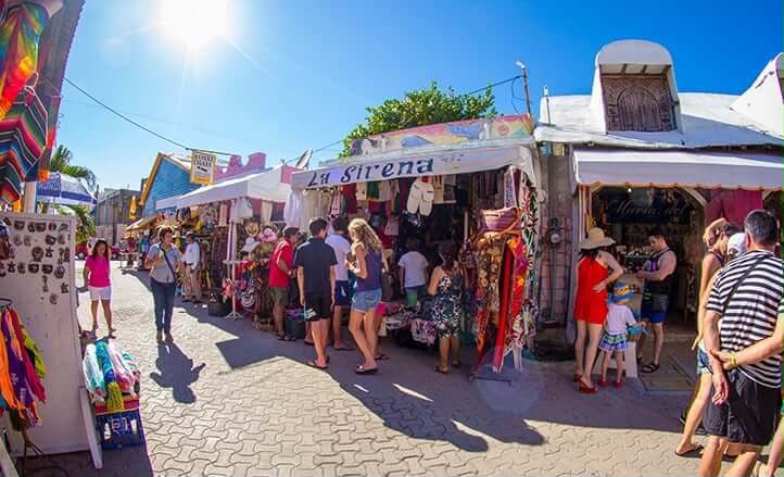 Artesanos de Isla Mujeres sufren desplome del 70% en sus ventas