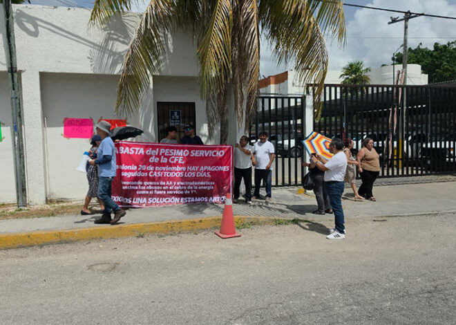¡Chetumal estalla! Vecinos cercan oficinas de la CFE por apagones