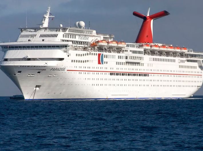 Arrestan a crucerista estadounidense por agresión contra su prometida tras escalada e Cozumel