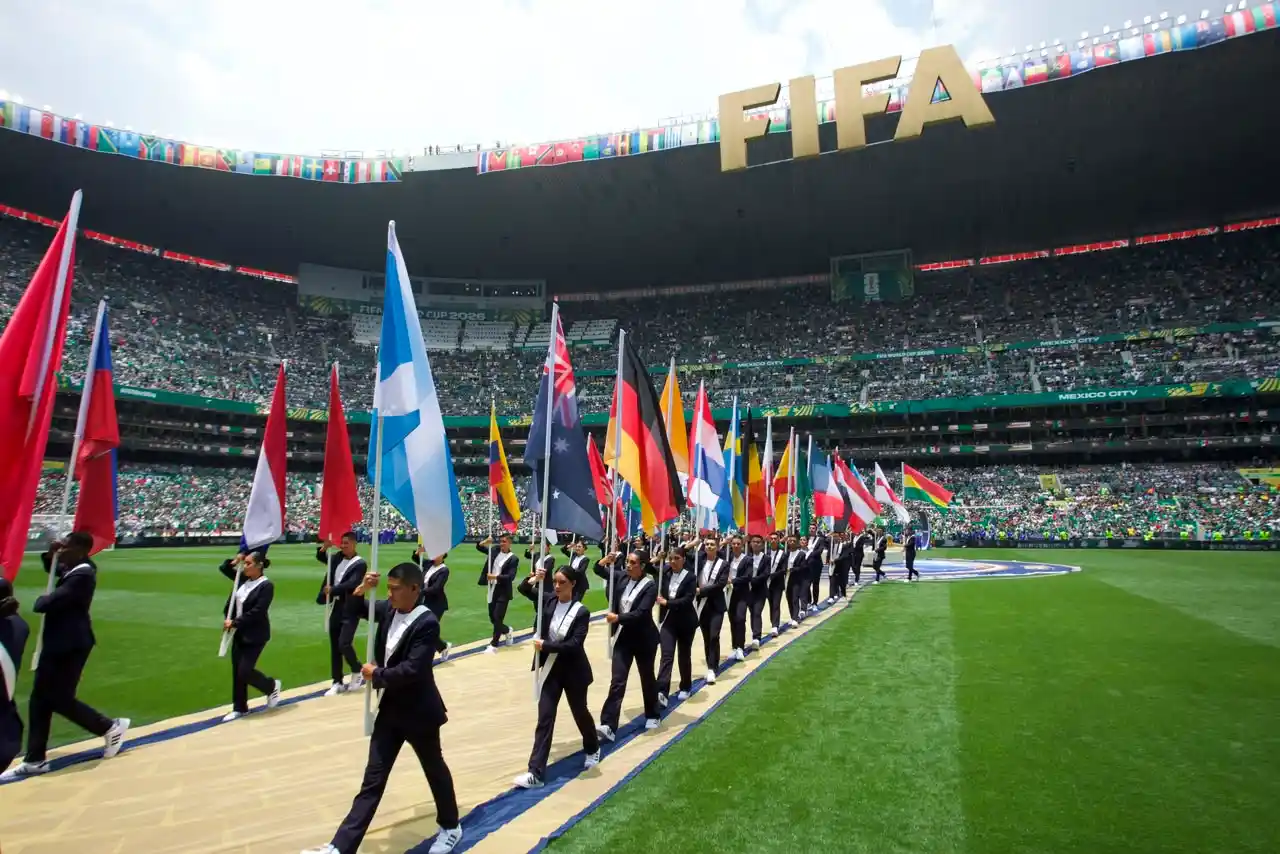 La FIFA le pone precio a la historia: vende el pasto de la final del Mundial