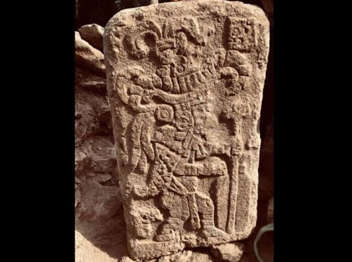 Réplica de la Estela 18 de Uxmal llegará a Paseo de Montejo para reconocer la herencia maya
