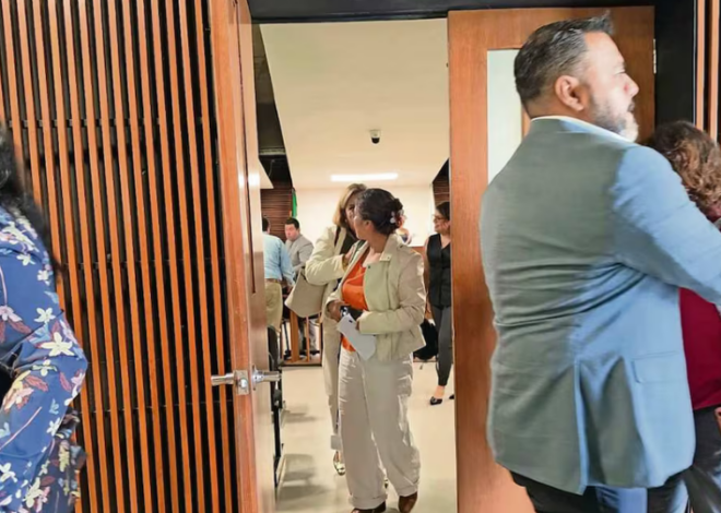 Esposa de exdirector de Pemex no acudirá a ratificar el perdón ante la jueza