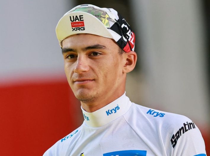 ¡Histórico! Isaac del Toro sube al podio del Tour de Francia 2026 y gana el maillot blanco