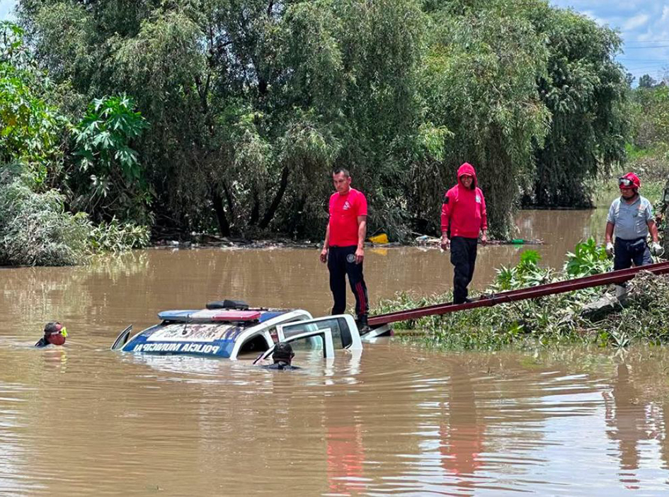 Lluvias mortales: río arrastra patrulla y deja cuatro muertos en Puebla
