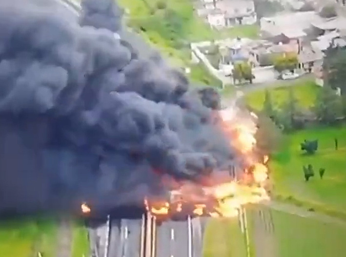 Infierno sobre el asfalto: pipa explota y deja muerte en carretera México-Veracruz