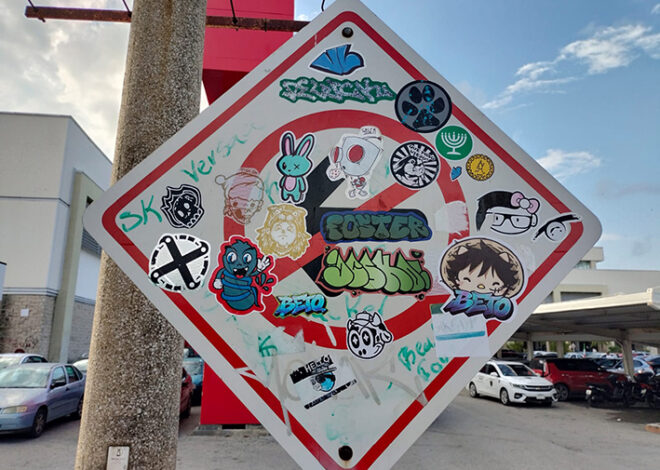 Calles sin identidad: letreros vandalizados invaden Cancún