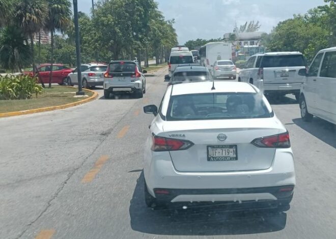 Cierre del Puente Nichupté causa molestia a choferes y turistas