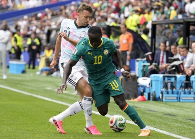Un penal rompe el sueño de Senegal y salva a Bélgica