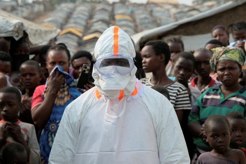 Ébola se dispara en el Congo; OMS alerta por transmisión sin control