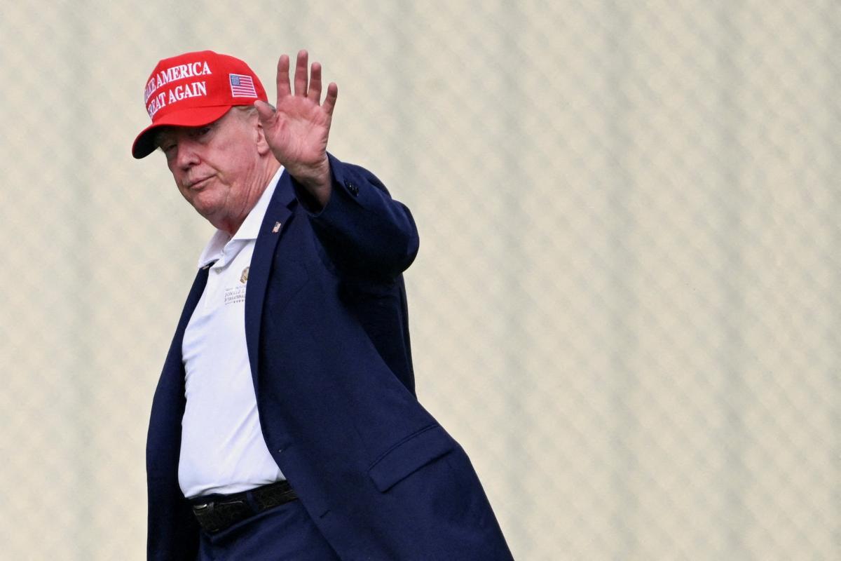 Trump pierde otra batalla, jueza declara ilegal el freno a visas
