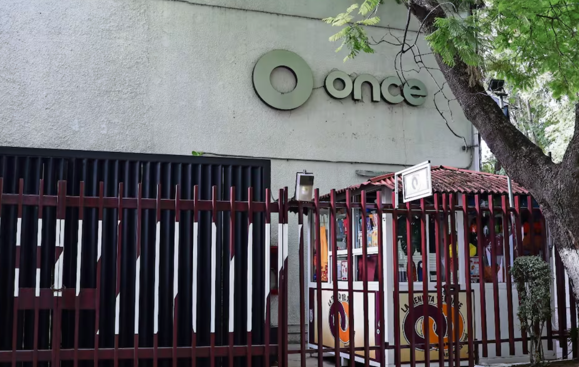 Canal Once recupera sus instalaciones tras más de dos meses de ocupación
