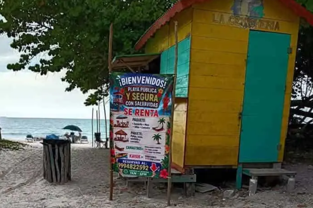 ¿Cobrar por la sombra? Denuncian palapas irregulares en playa de Chuburná