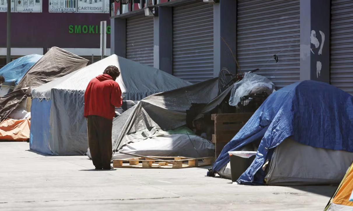 Proponen esterilizar a mujeres en situación de calle en Bolivia