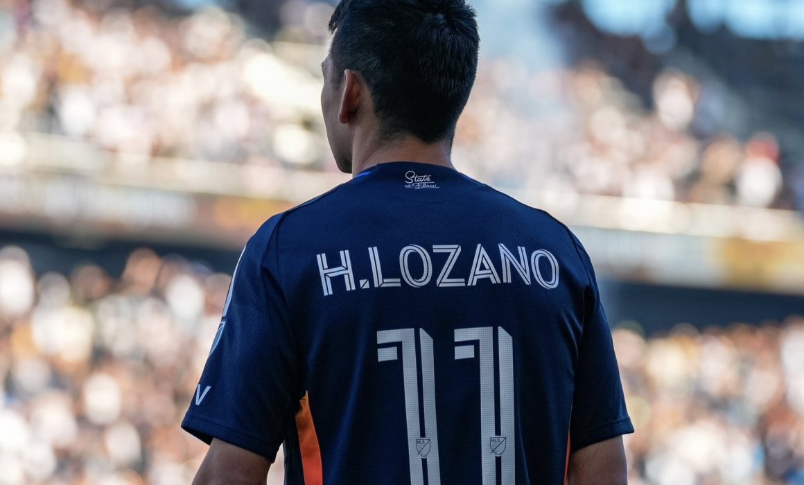 ¡Chucky cambia de ciudad! Lozano llega al LA Galaxy