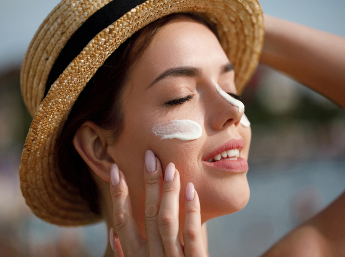 Tip de belleza: Así debes cuidar tu piel durante los días de calor