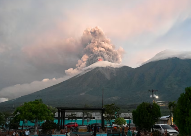 Guatemala vigila al Volcán de Fuego tras intensa actividad eruptiva