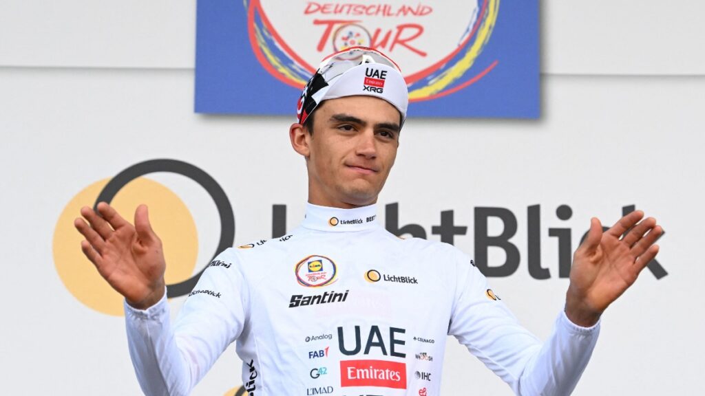 Isaac del Toro conquista Alemania y hace historia para el ciclismo mexicano