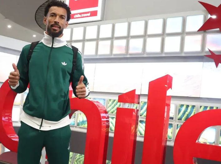 Vozinha ya está en Chile y desata la locura entre la afición de Colo Colo