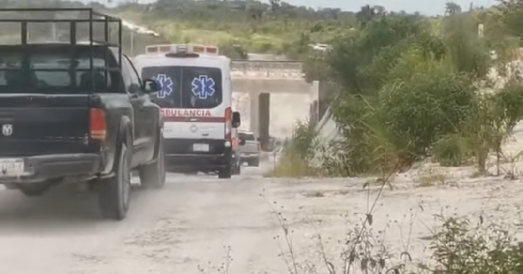 Protestan por fallas en paso a desnivel del Tren Maya en Caobas, Othón P. Blanco
