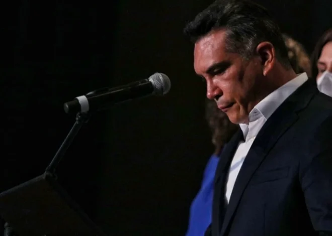 La factura llega a Alito: van por 32 exfuncionarios y 270 millones