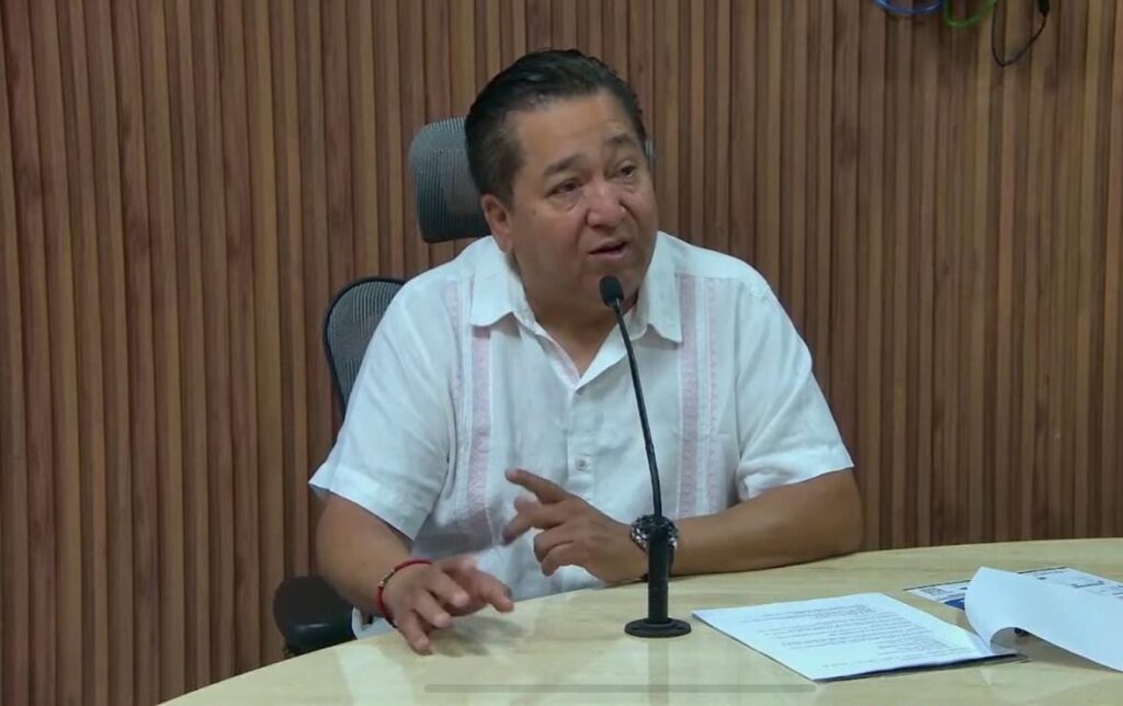  Carlos Tiburcio Martínez Martínez, director del Instituto Tecnológico de Cancún