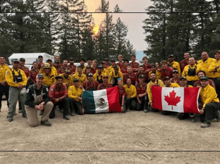 México despliega 422 brigadistas para combatir incendios en Canadá