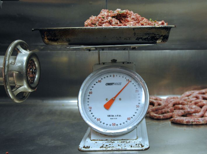 EE. UU. elimina aranceles a la carne para moler para frenar la inflación