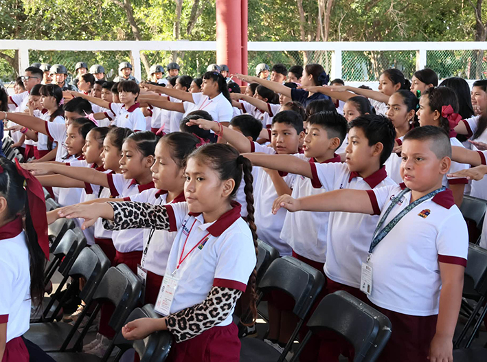 ¡De vuelta a clases! 473 mil alumnos regresan a las aulas en Quintana Roo