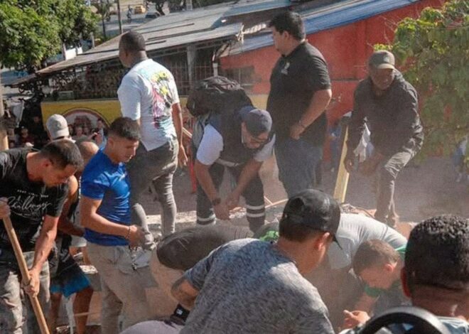 Familiares viajan a Colombia tras desaparición de mexicanos en sismo