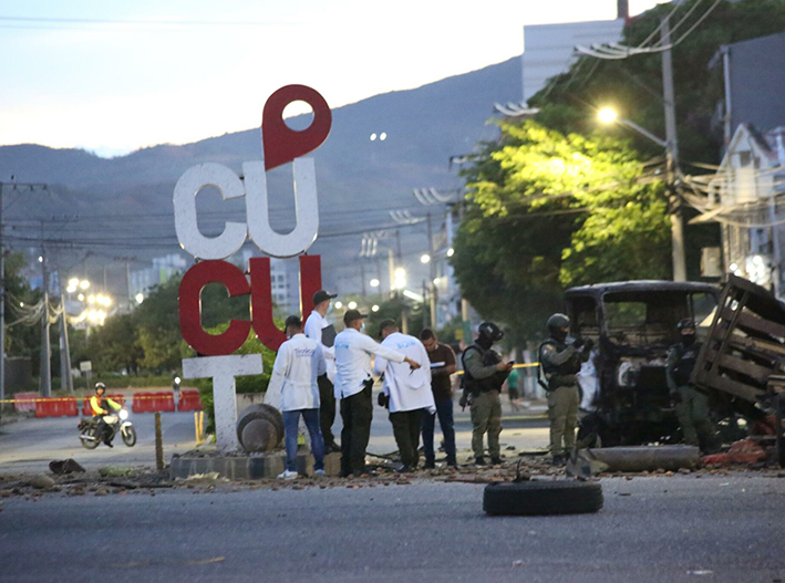 Noche de terror en Cúcuta, Colombia: coche bomba deja 11 heridos