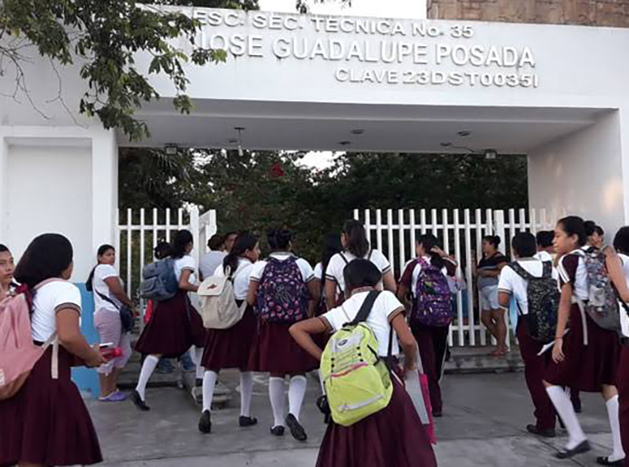 ¡Ojo padres! Advierten por cuotas escolares disfrazadas en Cancún