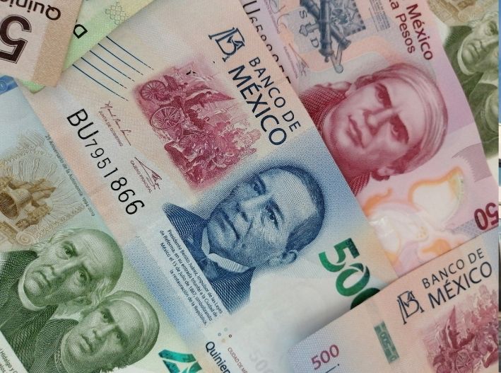 SAT fiscaliza depósitos en efectivo superiores a $15,000 en septiembre