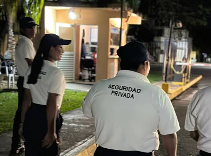 Boom de guardias en fraccionamientos de Quintana Roo